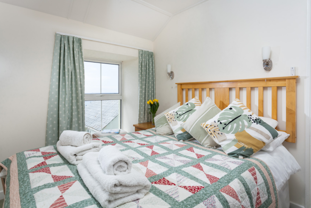 Cliffwell House - Double bed
